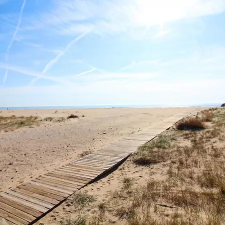 Apartment Global Properties, Estudio Parejas En La Playa Del *