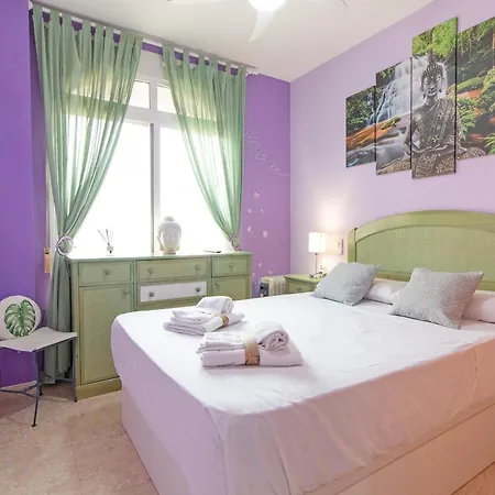 Global Properties, Estudio Parejas En La Playa Del Puerto de Sagunto