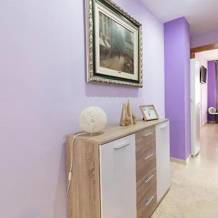 Global Properties, Estudio Parejas En La Playa Del * Sagunto